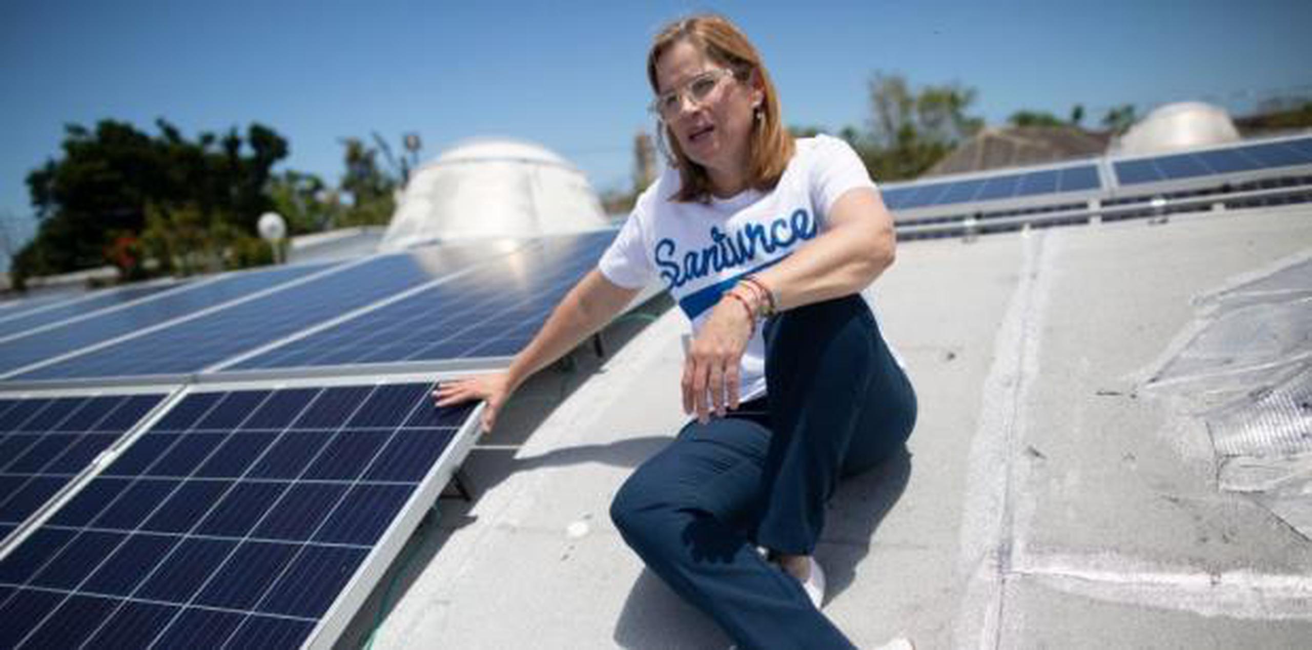 La alcaldesa de San Juan, Carmen Yulín Cruz Soto, dijo que para el verano del 2020 la plaza funcionará totalmente con energía solar. (xavier.araujo@gfrmedia.com)
