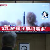 Corea del Norte dispara 3 misiles