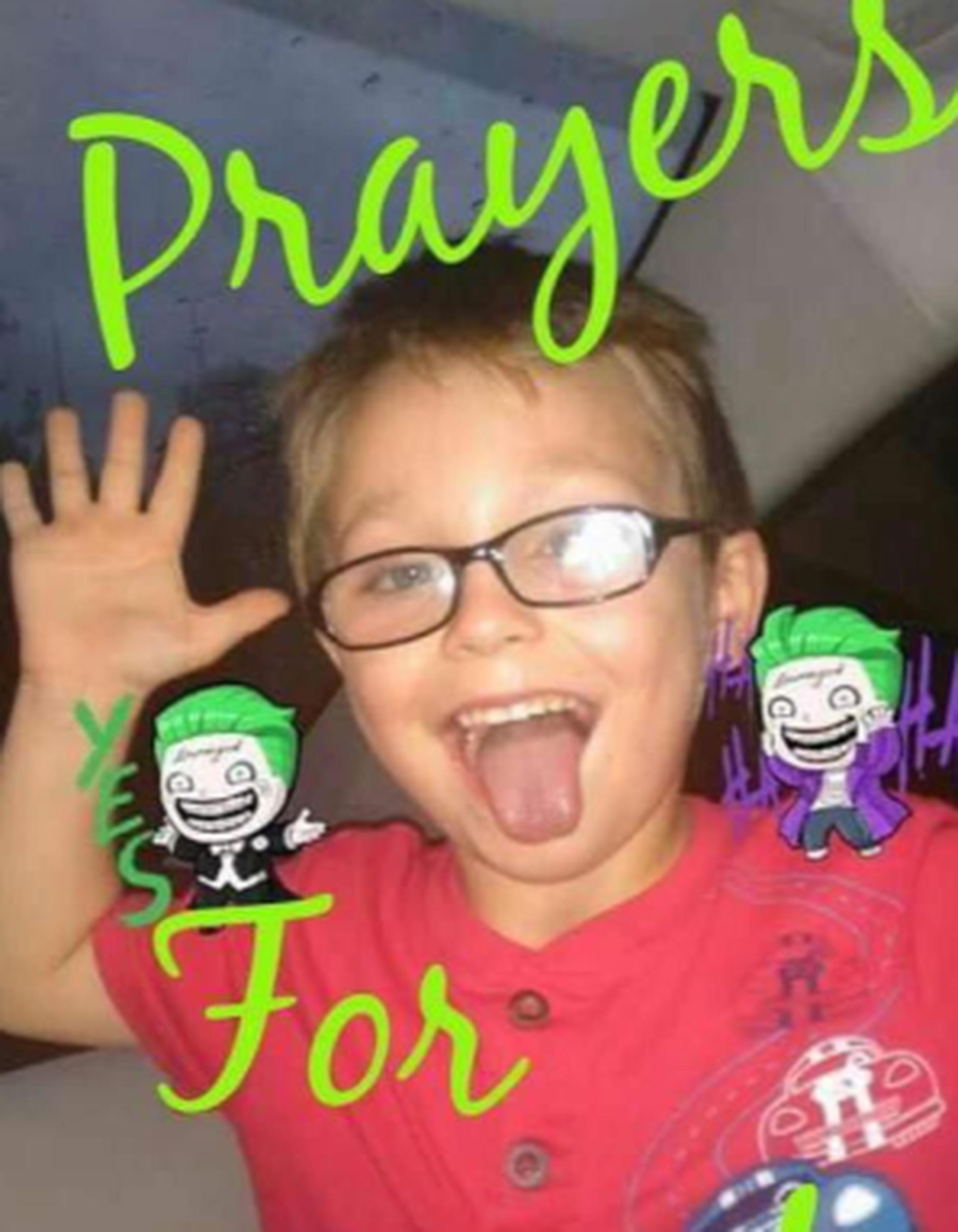 Jacob estaba acompañado de su familia en el hospital Greenville Memorial desde que fue herido. (Facebook)