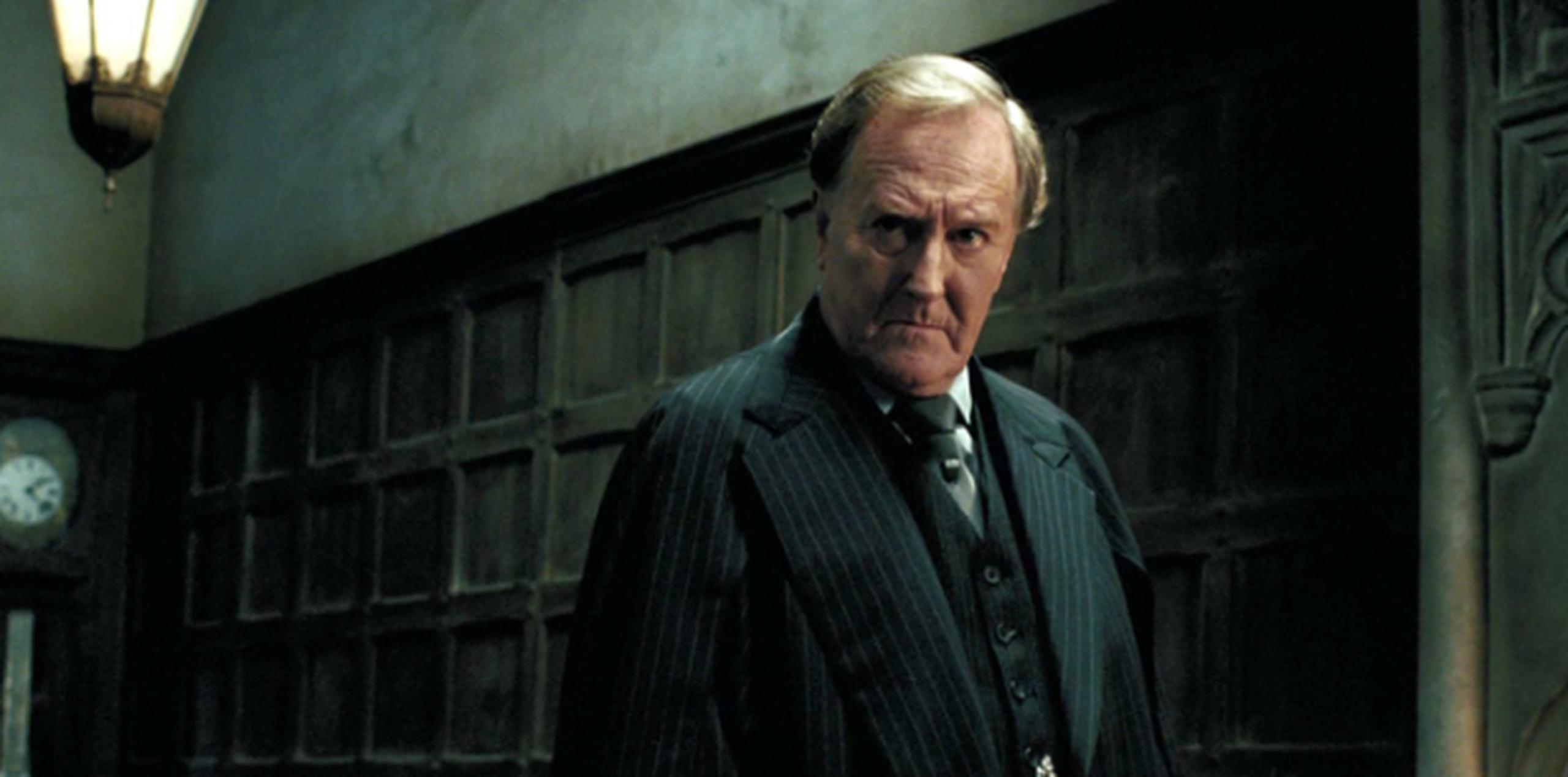 El actor Robert Hardy como Cornelius Fudge en "Harry Potter". (Warner Bros. Pictures)