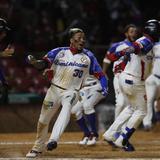 Llueven las críticas al panameño Camargo, integrante de Dominicana, por celebrar el pase a la final de la Serie del Caribe