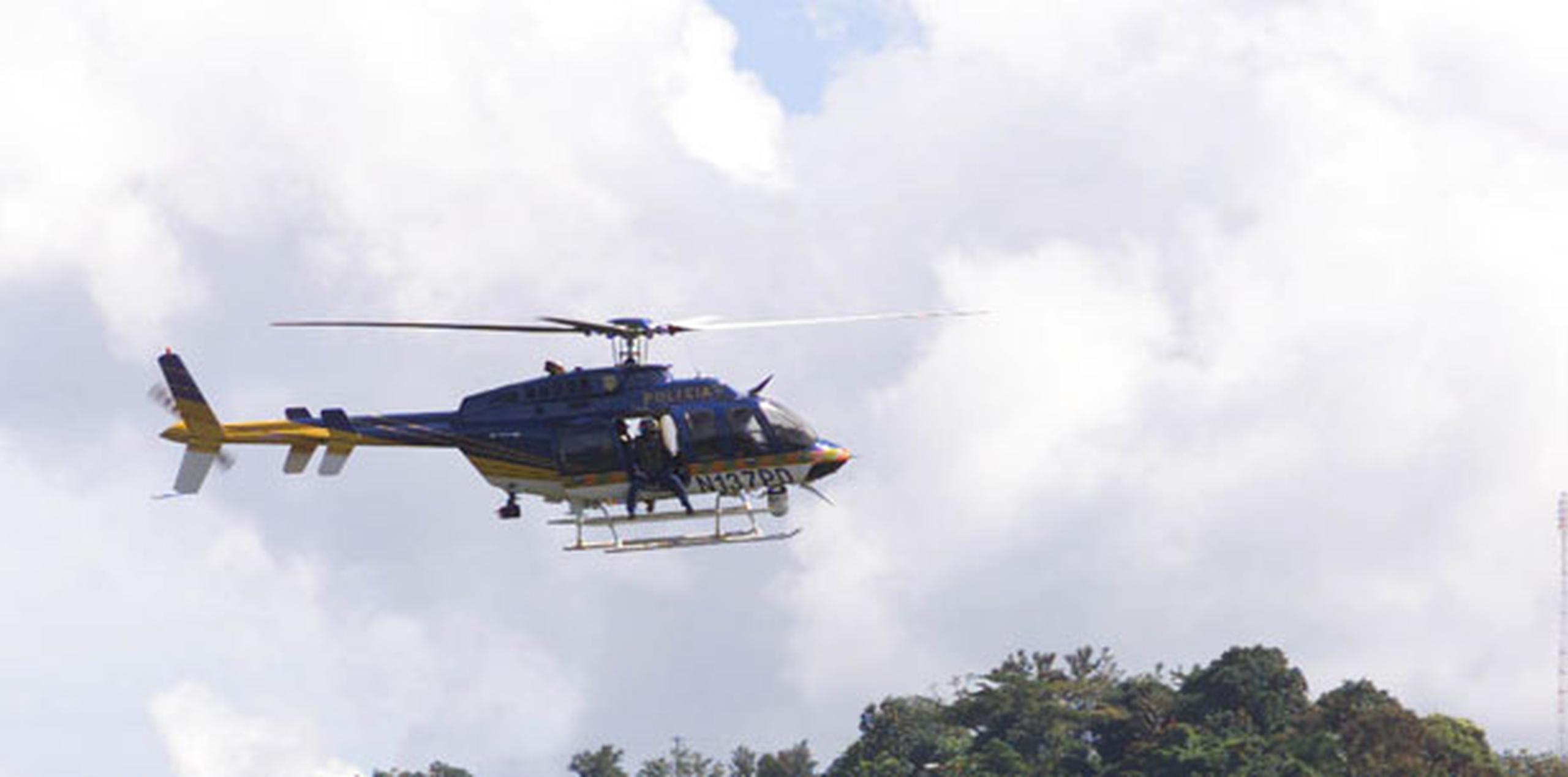 Un par de helicópteros y una aeronave de la Guardia Costera estadounidense, así como oficiales de la Fuerzas Unidas de Rápida Acción (FURA) de la Policía de Puerto Rico, se unieron a la búsqueda. (Archivo)