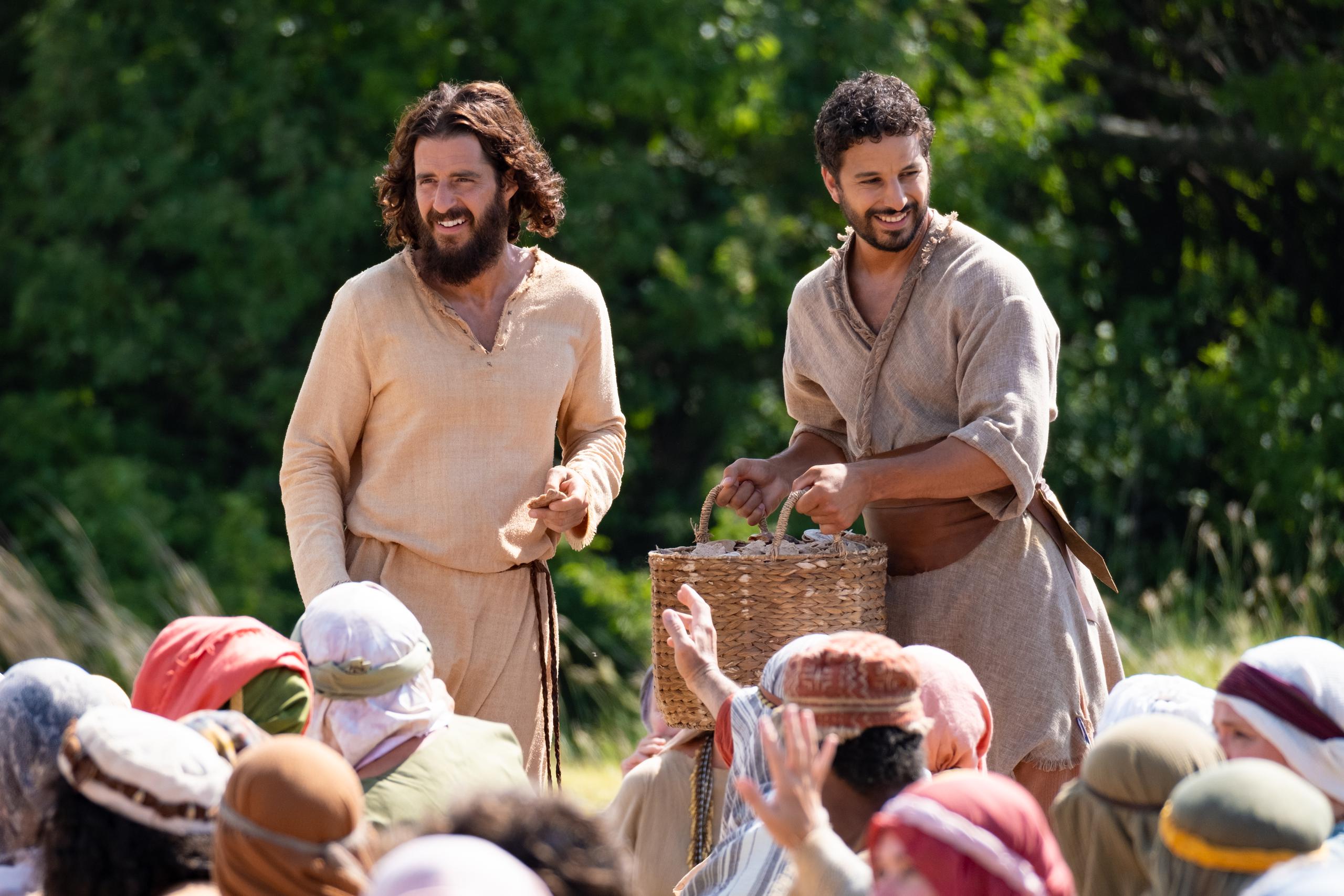 La serie está basada en la vida de Jesucristo y sus enseñanzas a la luz de quienes lo conocieron.
