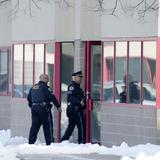 Tiroteo en escuela de Iowa deja dos estudiantes muertos