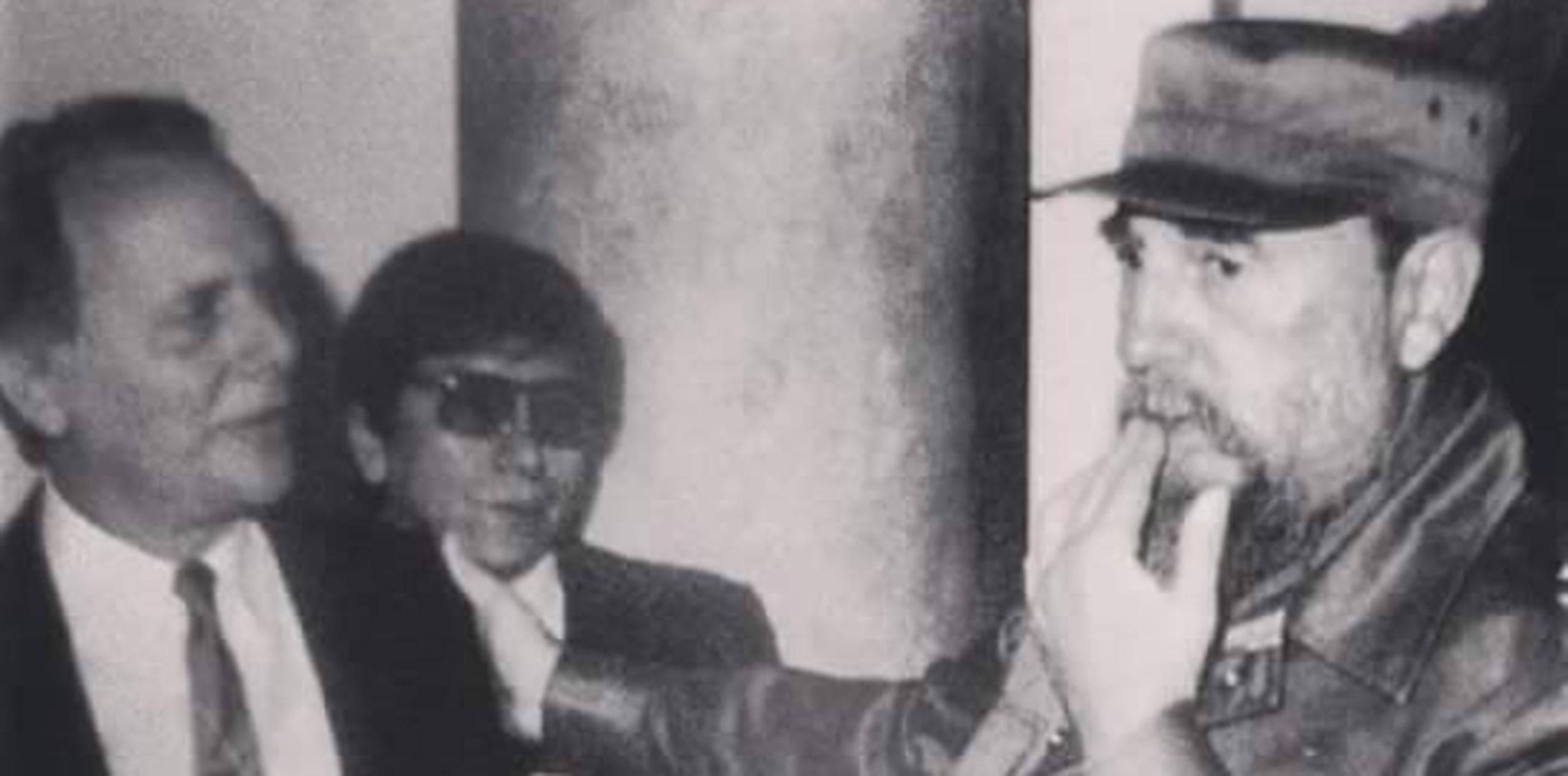 Rubén Berríos durante un encuentro con Fidel Castro. (Suministrada)