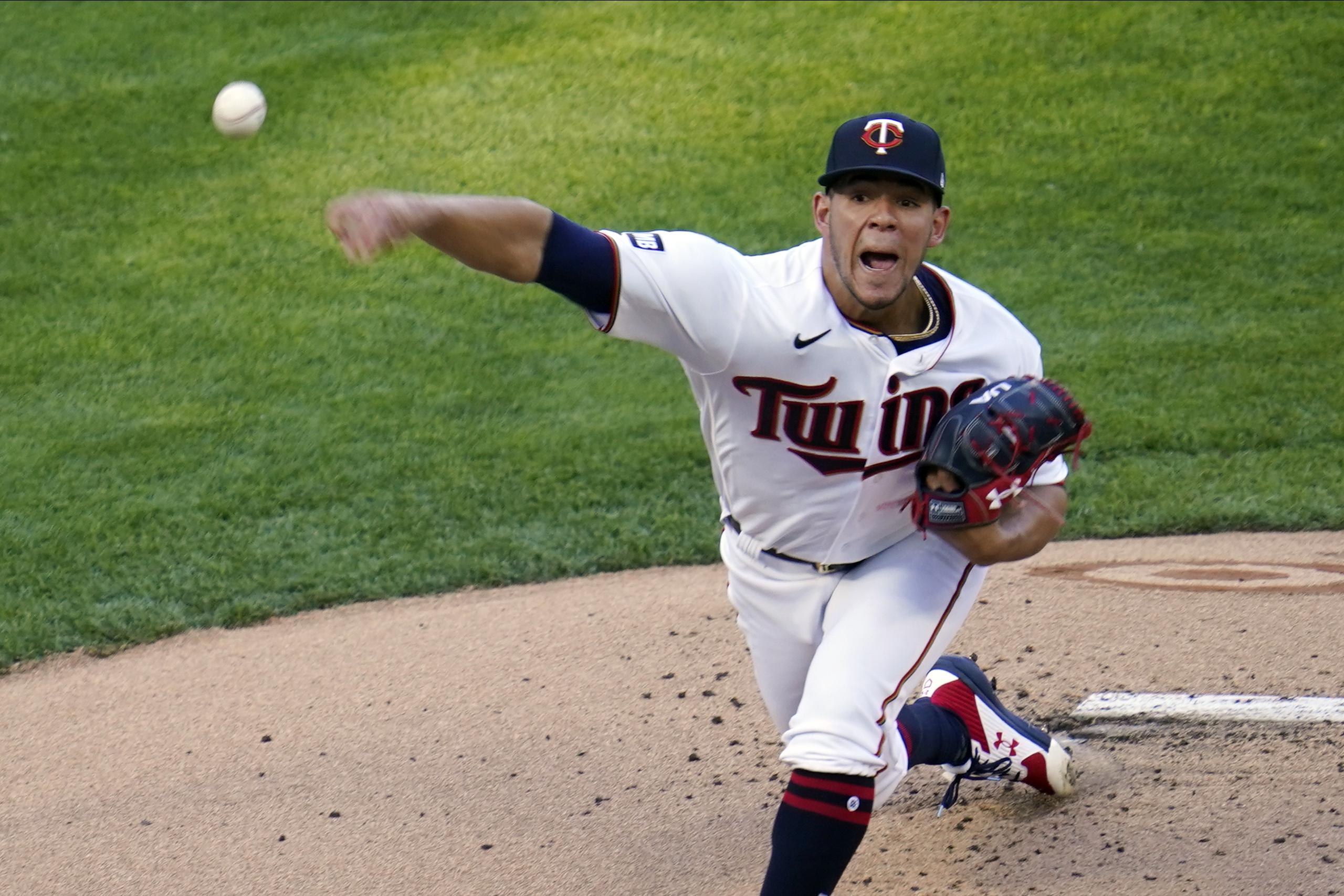 El puertorriqueño José Berríos, de los Twins de Minnesota, lanza en el duelo del martes.