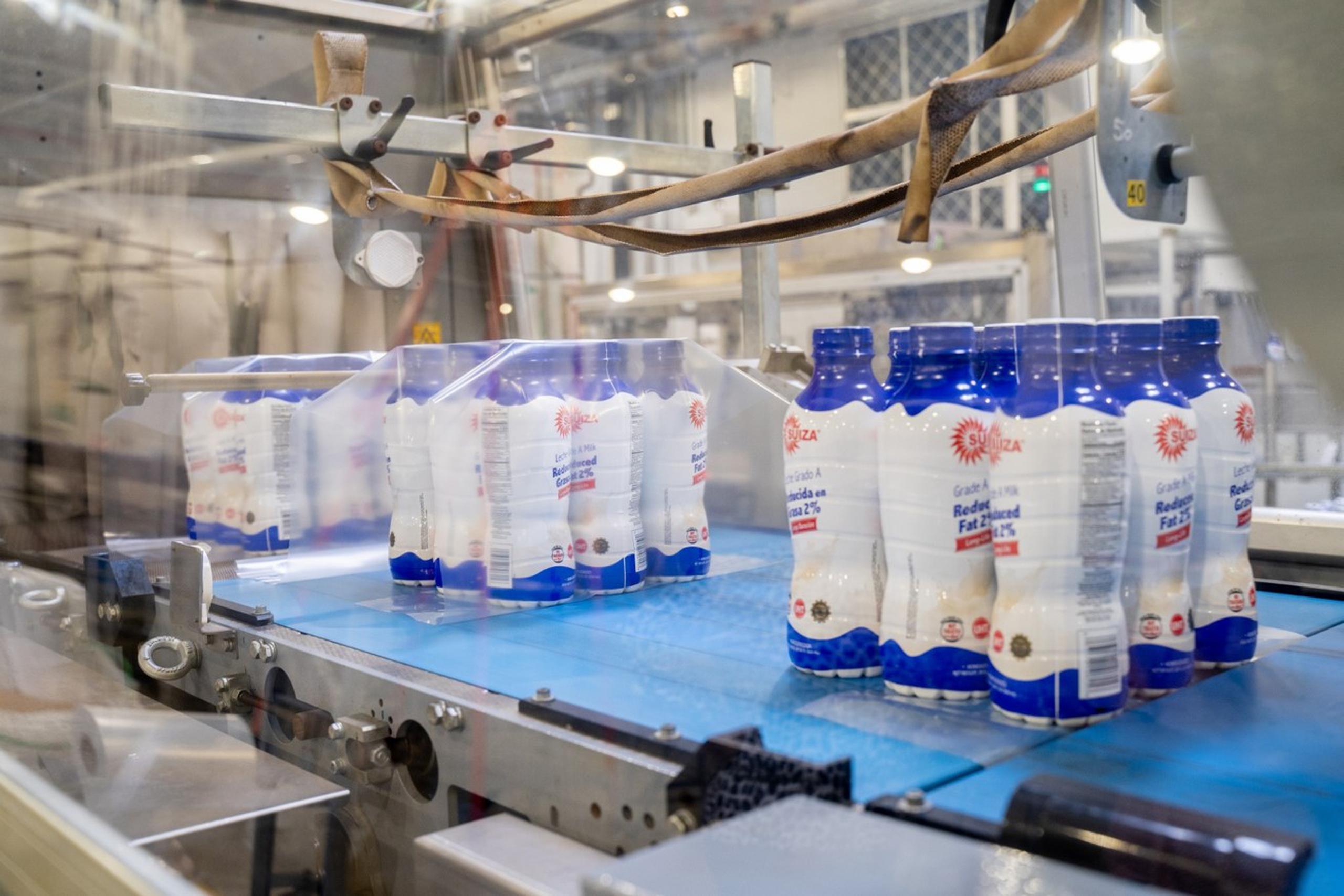Suiza Dairy se enfoca en complacer las necesidades del mercado puertorriqueño, mediante la innovación constante de productos, siempre comprometidos con darle a la gente el buen servicio que se merece y espera.