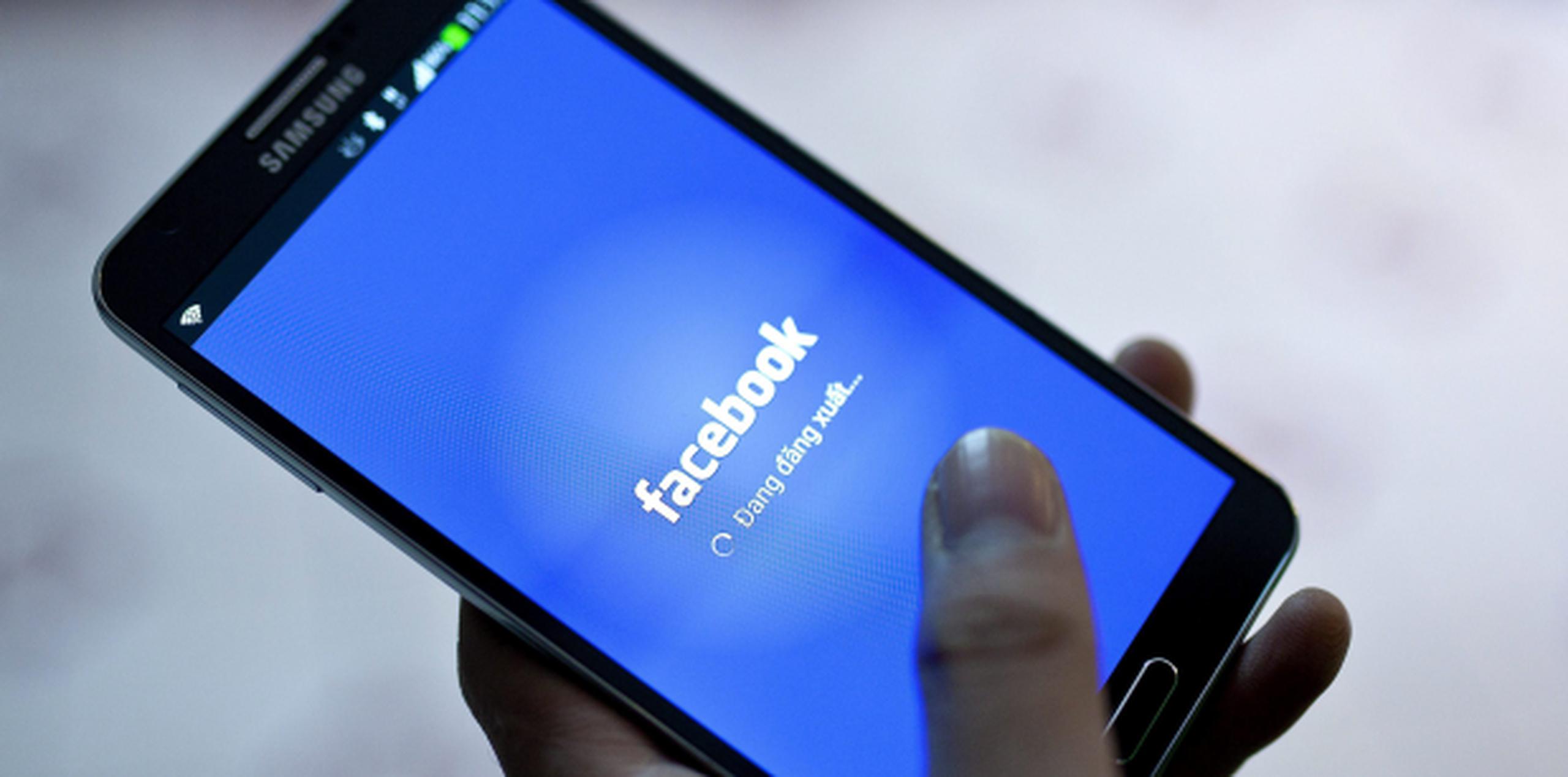 "Facebook está en riesgo de cometer un delito penal, porque la firma podría ser acusada de favorecer o ayudar esa publicación y su distribución" señaló el abogado. (EFE / EPA / Loung Thai Linh)