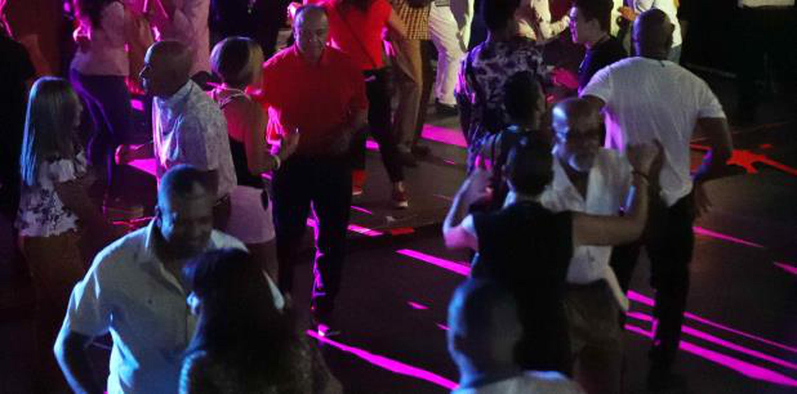 El  cuadragésimo aniversario de la emisora Z-93 convirtió al Coliseo de Puerto Rico en un enorme salón de baile.(juan.martinez@gfrmedia.com)