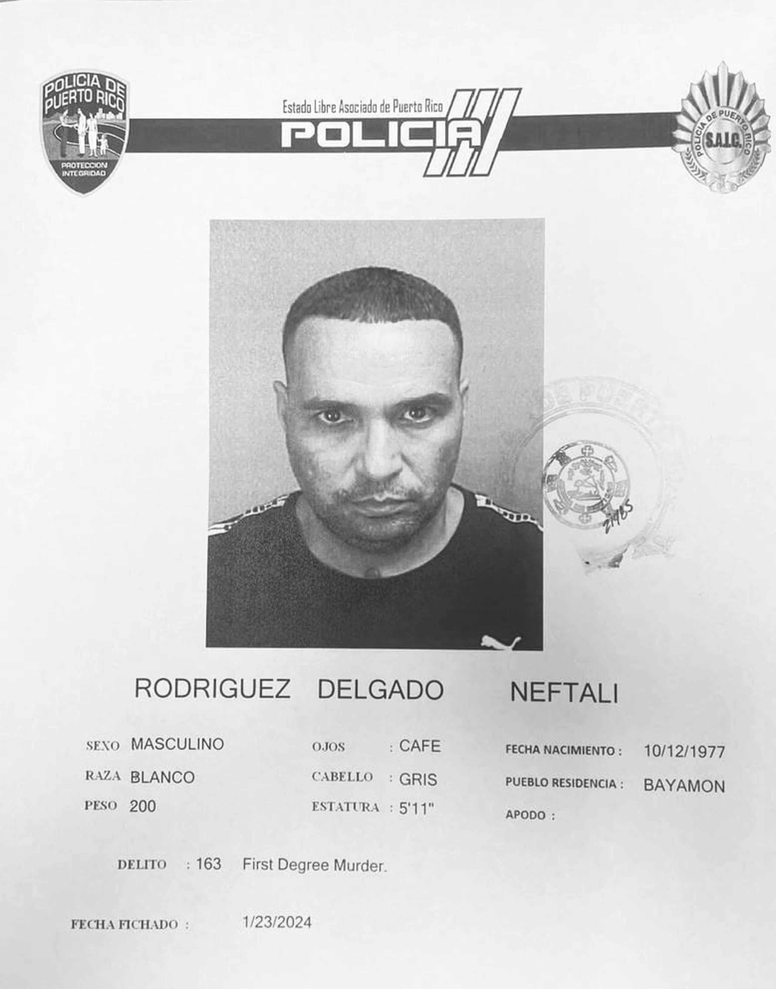 Neftalí Rodríguez Delgado enfrenta cargos por asesinato y violación a varios artículos de la Ley de Armas de Fuego.