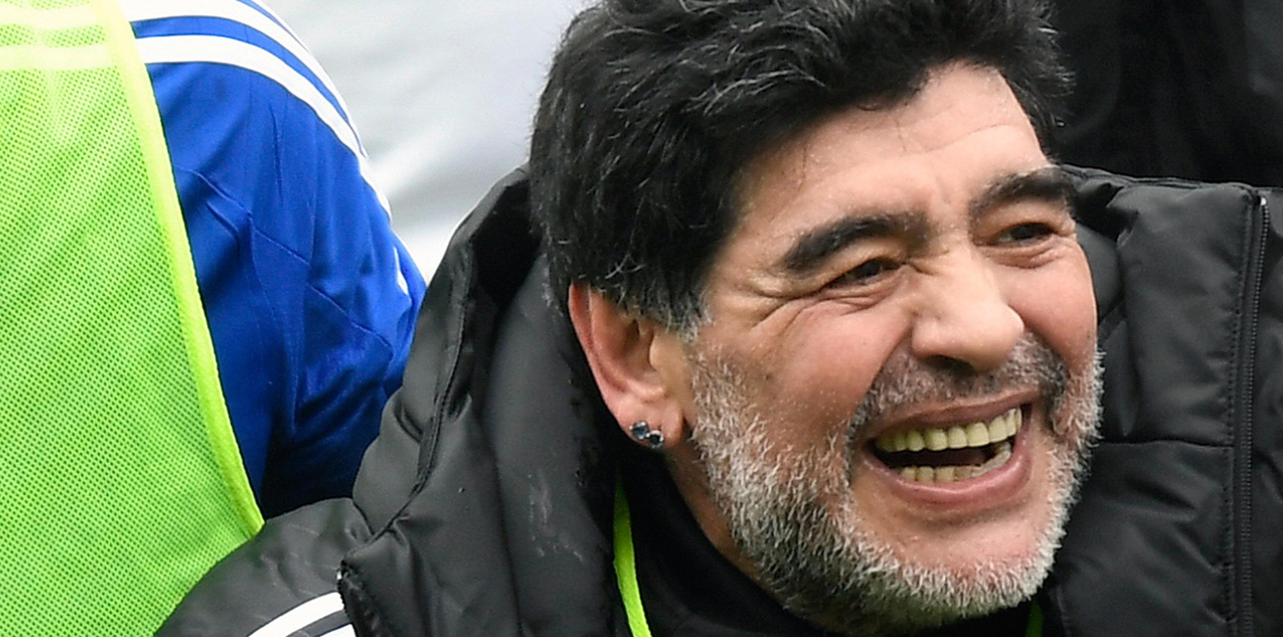 Maradona se encuentra en la capital de España con motivo del partido de Liga de Campeones que esta noche juegan el Real Madrid y el Nápoles. (AP)