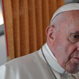 Papa urge a obispos a escuchar a las víctimas de abusos