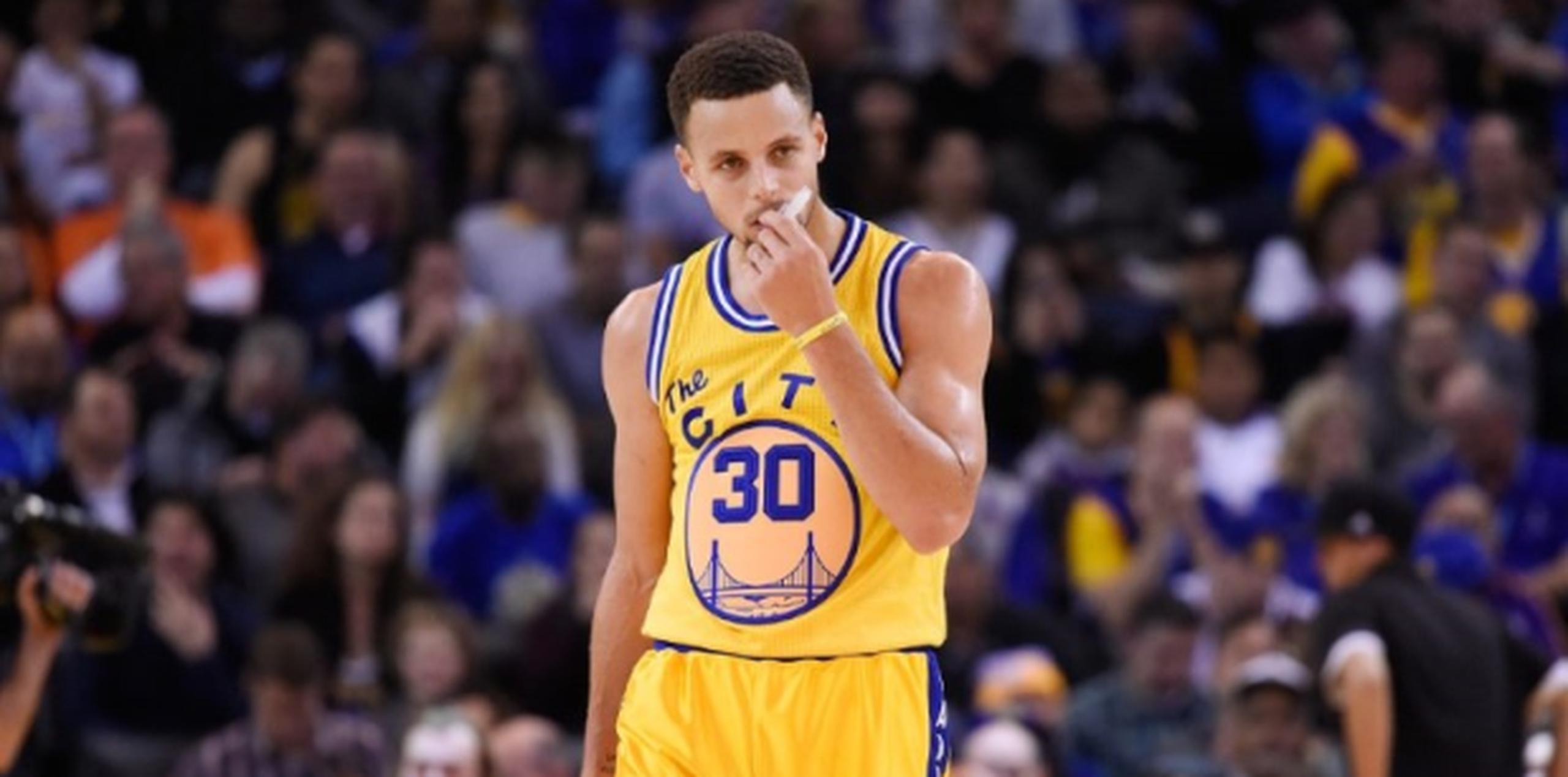 Curry, el jugador más valioso de la pasada temporada, es el líder indiscutible de los campeones defensores Warriors de Golden State. (AP)