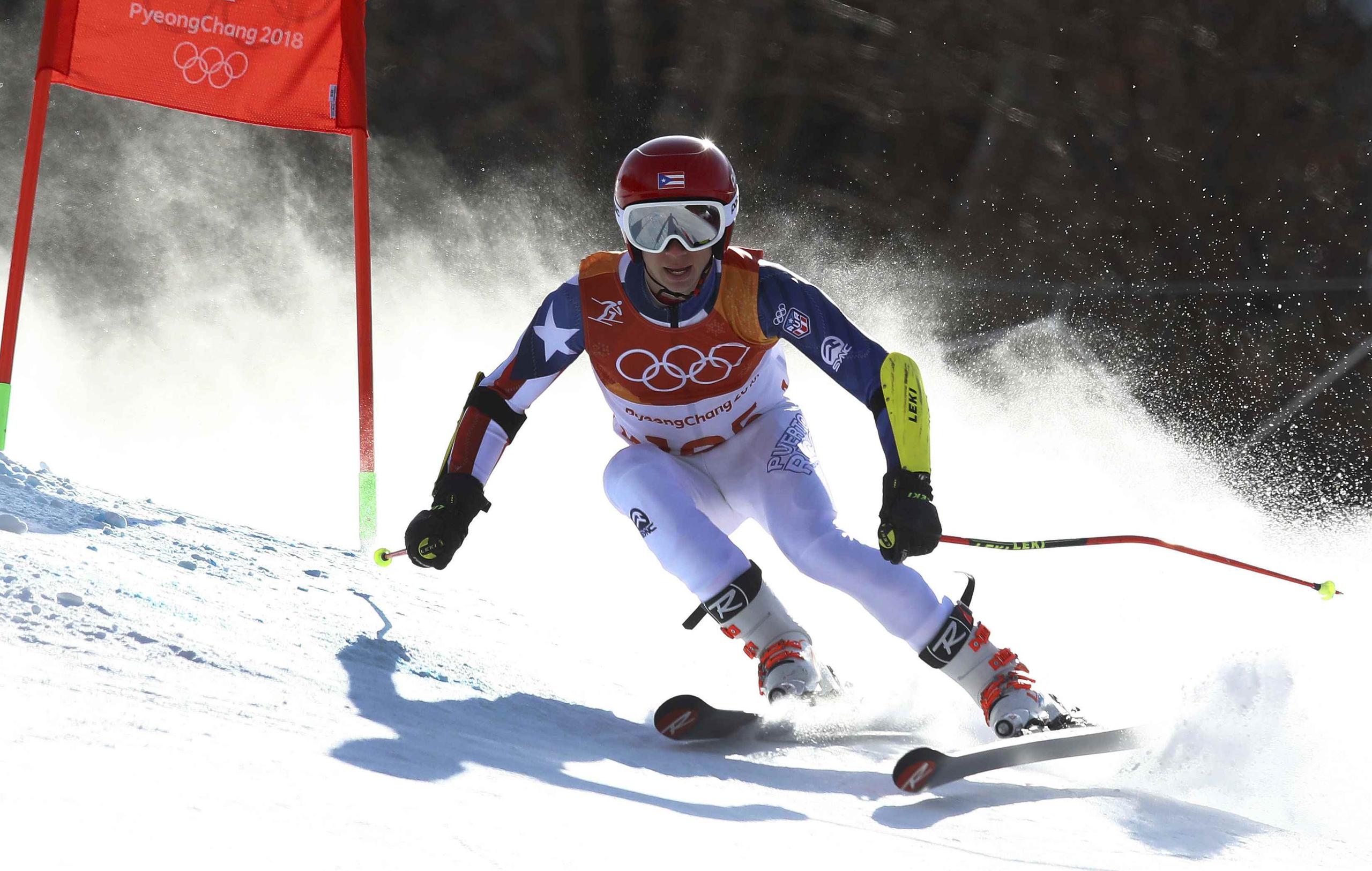Dennis Flaherty era el padre del esquiador Charles Flaherty, quien en los Juegos Olímpicos Invernales de Pyeongchang 2018 (Corea del Sur) se convirtió en el primer representante de Puerto Rico en participar y completar su evento. (GFR Media)