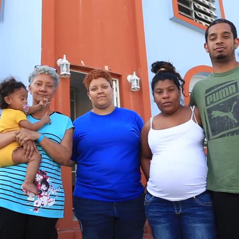 Guaniqueños encuentran paz en el norte de Puerto Rico