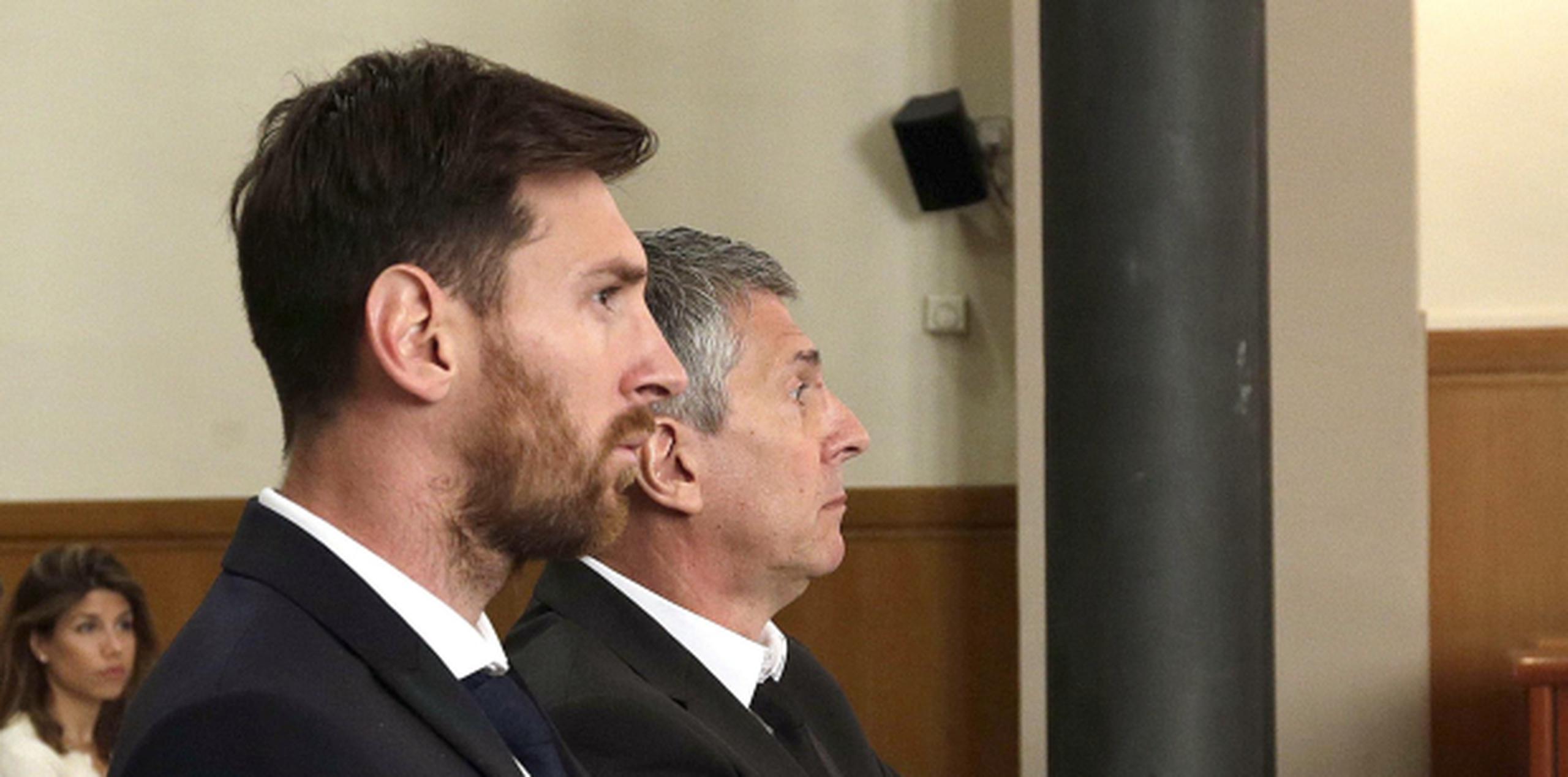 Los Messi, el famoso Lionel y su padre Jorge Horacio, sí impugnarían el fallo condenatorio. (EFE)