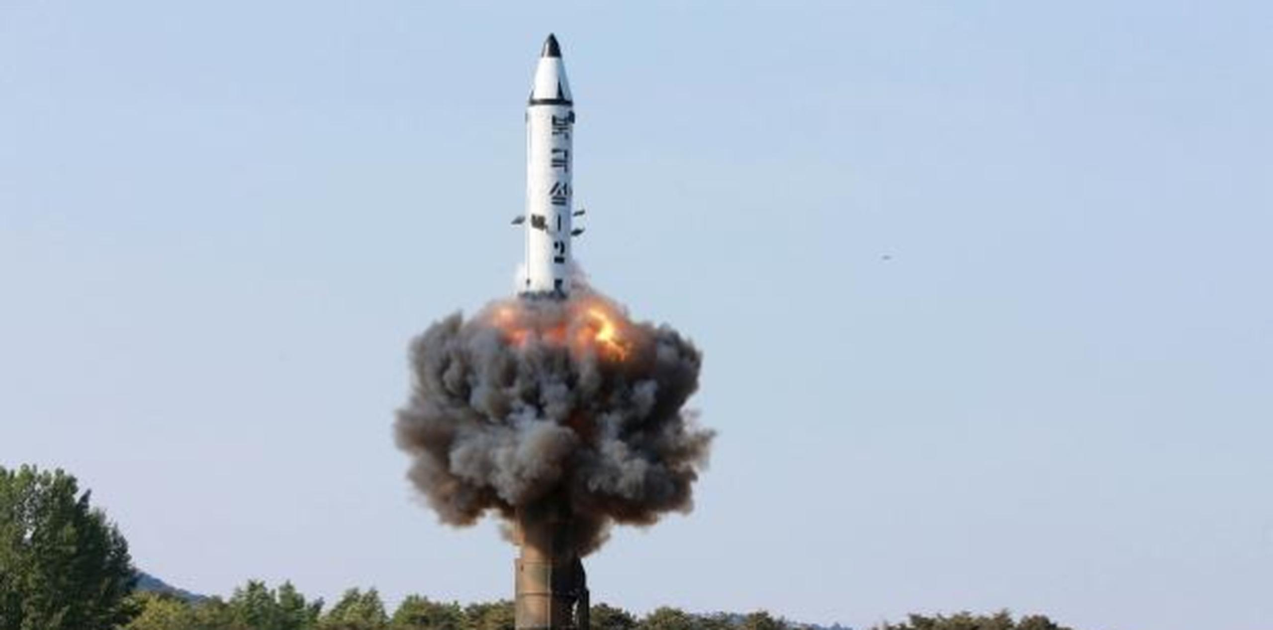 Los dirigentes del G7 calificaron el sábado las pruebas nucleares y de misiles norcoreanos de "amenaza grave". (GDA)