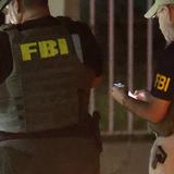 FBI ejecuta orden de allanamiento en Humacao