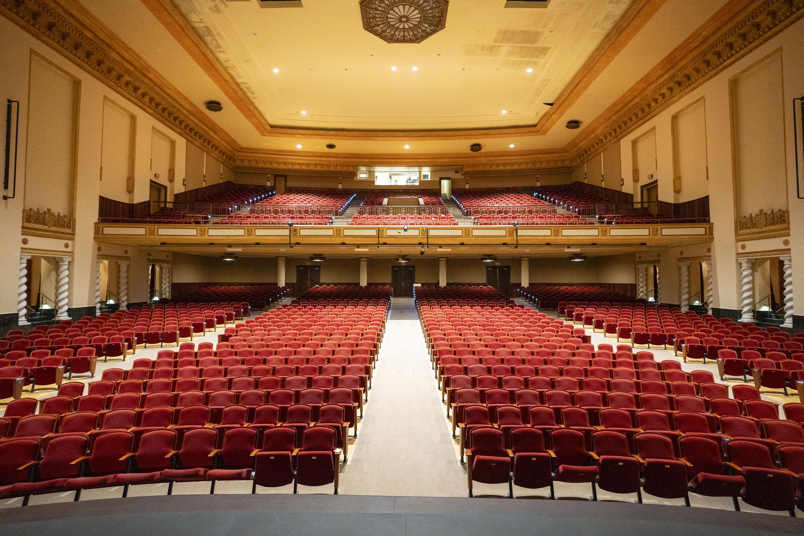 La perspectiva desde el escenario del Teatro de la Universidad de Puerto Rico.
