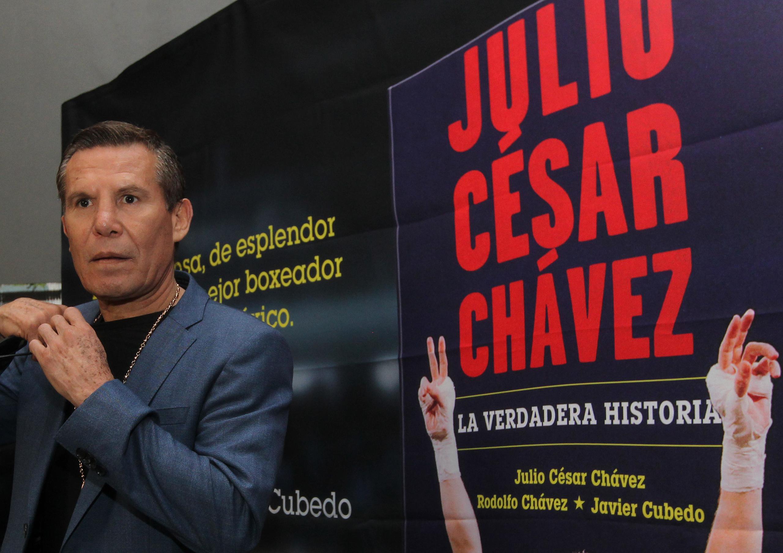 Chavez también fue un adicto a las drogas, pero superó su problema e inauguró clínicas en México.