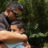 “Superpapá” rescata a su hijo de 10 años