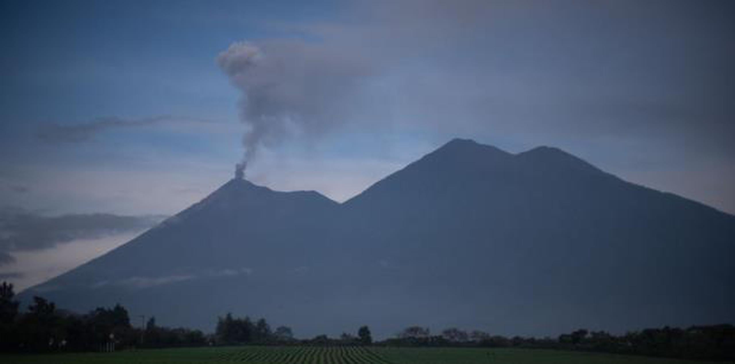 El pasado 3 de junio el cono hizo una violenta erupción que deja al menos 190 muertos, 238 desaparecidos y más de 1.7 millones de afectados, de acuerdo a las cifras oficiales. (EFE)