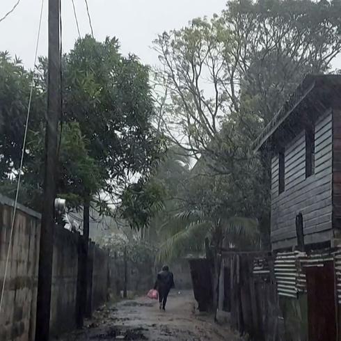 Ya se sienten los fuertes vientos y lluvias de Iota en el Caribe de Nicaragua