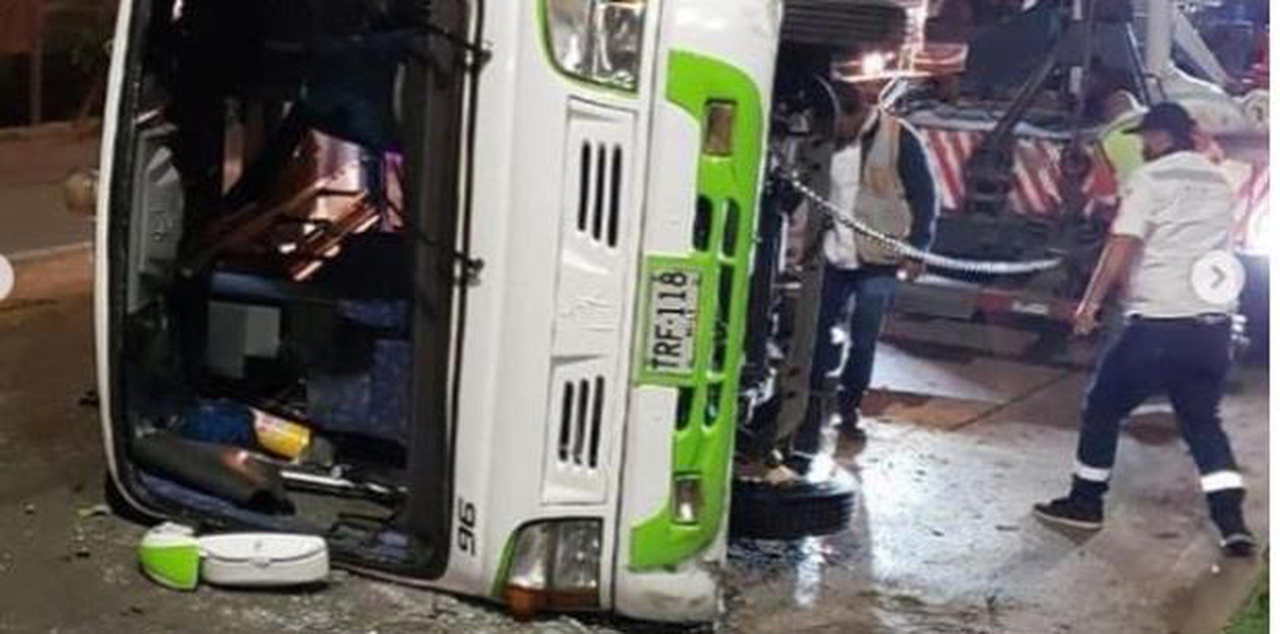 Vistazo parcial al vehículo accidentado en el que viajaba "Tata" Álvarez. (Instagram)