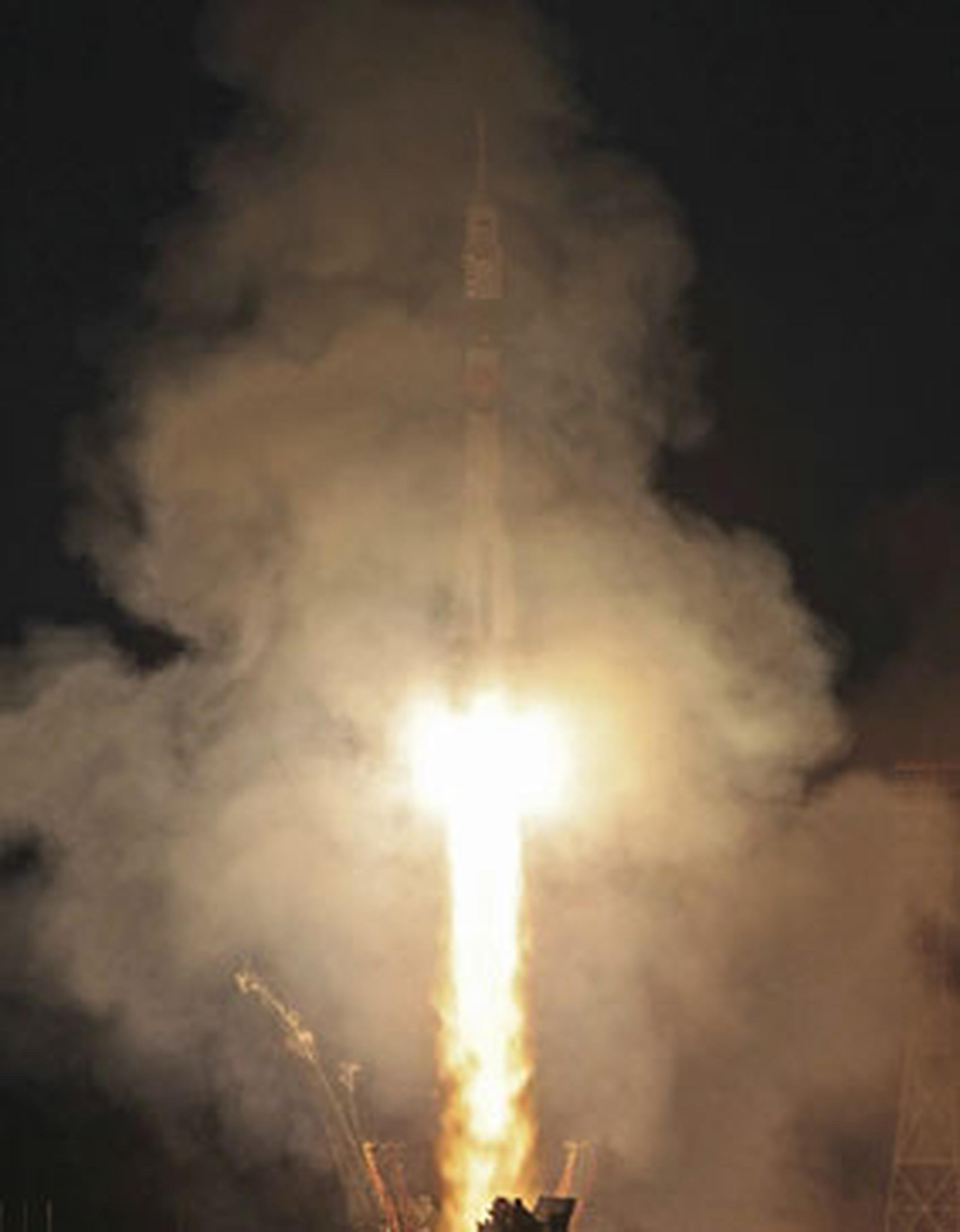 La nave se separó del último segmento del cohete y entró en órbita unos 15 minutos después. (AFP)