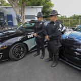 Entregan patrullas y motoras acuáticas a la Policía Municipal de San Juan