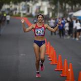 Beverly Ramos está encantada con el clima en Santiago para el maratón Panamericano