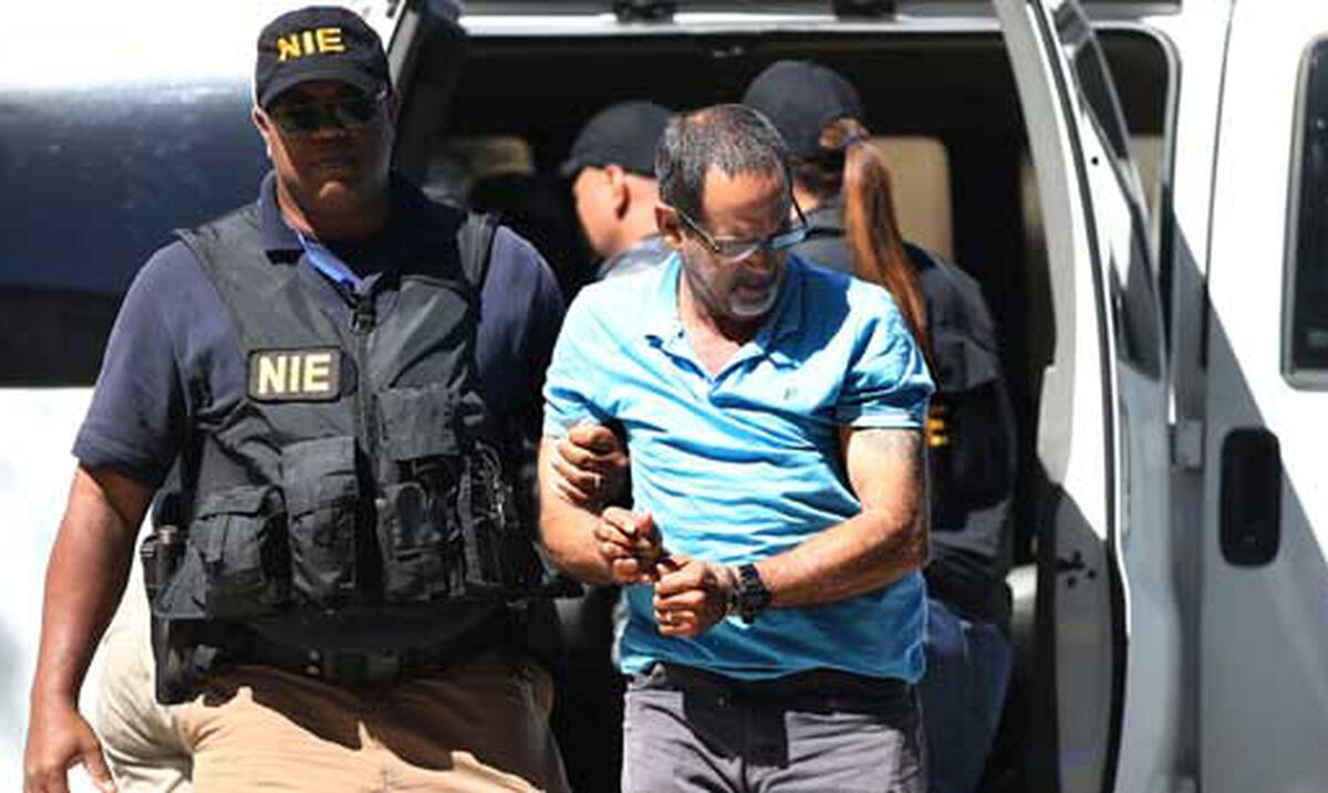 Arrestados en los Cesco enfrentan cargos por soborno y fraude Primera
