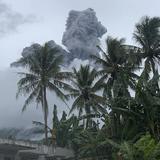 Alarma en Filipinas por volcán que expulsó cenizas