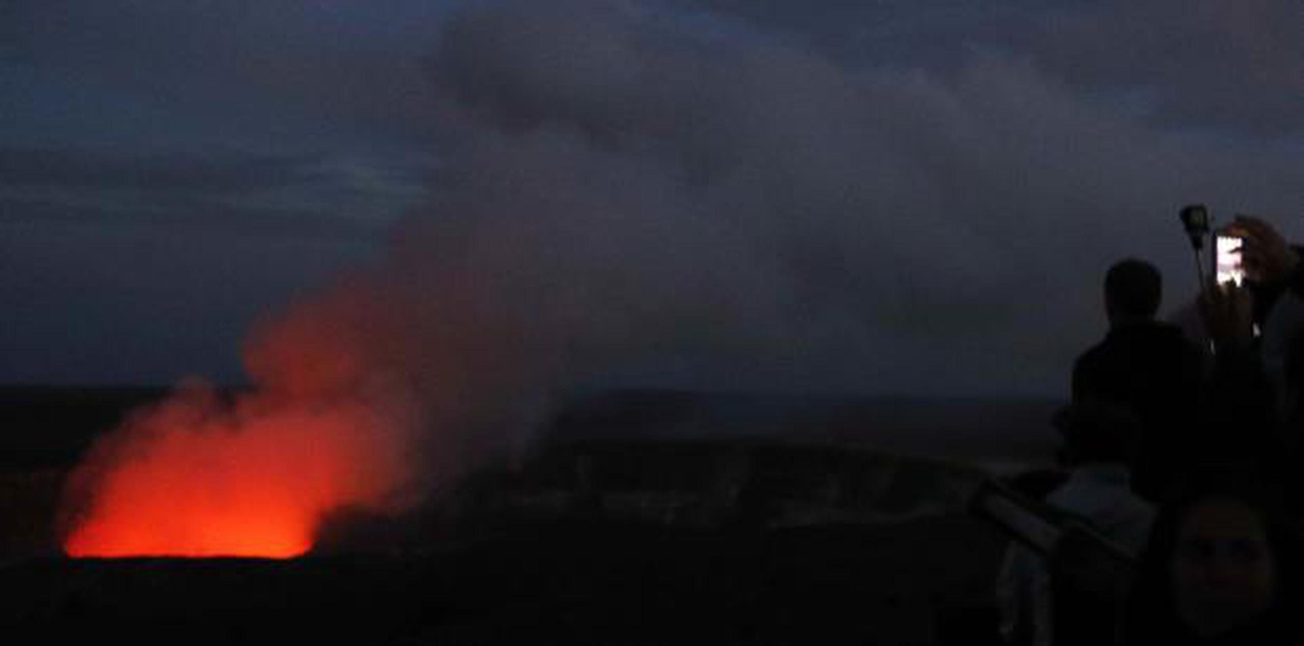 La estructura interna del volcán podría impedir una explosión.  (AP)