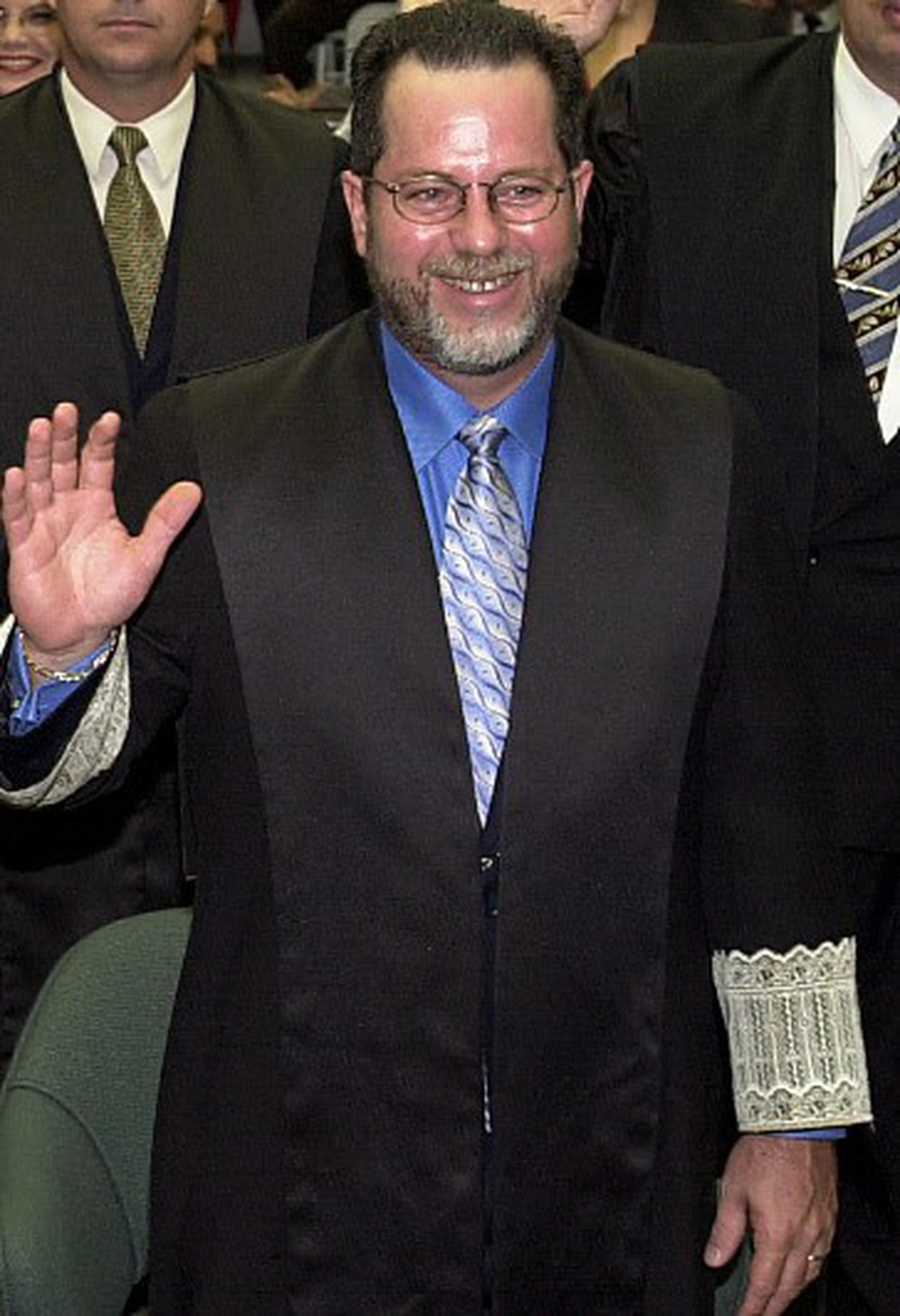 Carlos Rodríguez Muñiz en la juramentación como juez de apelaciones en el 2001.
