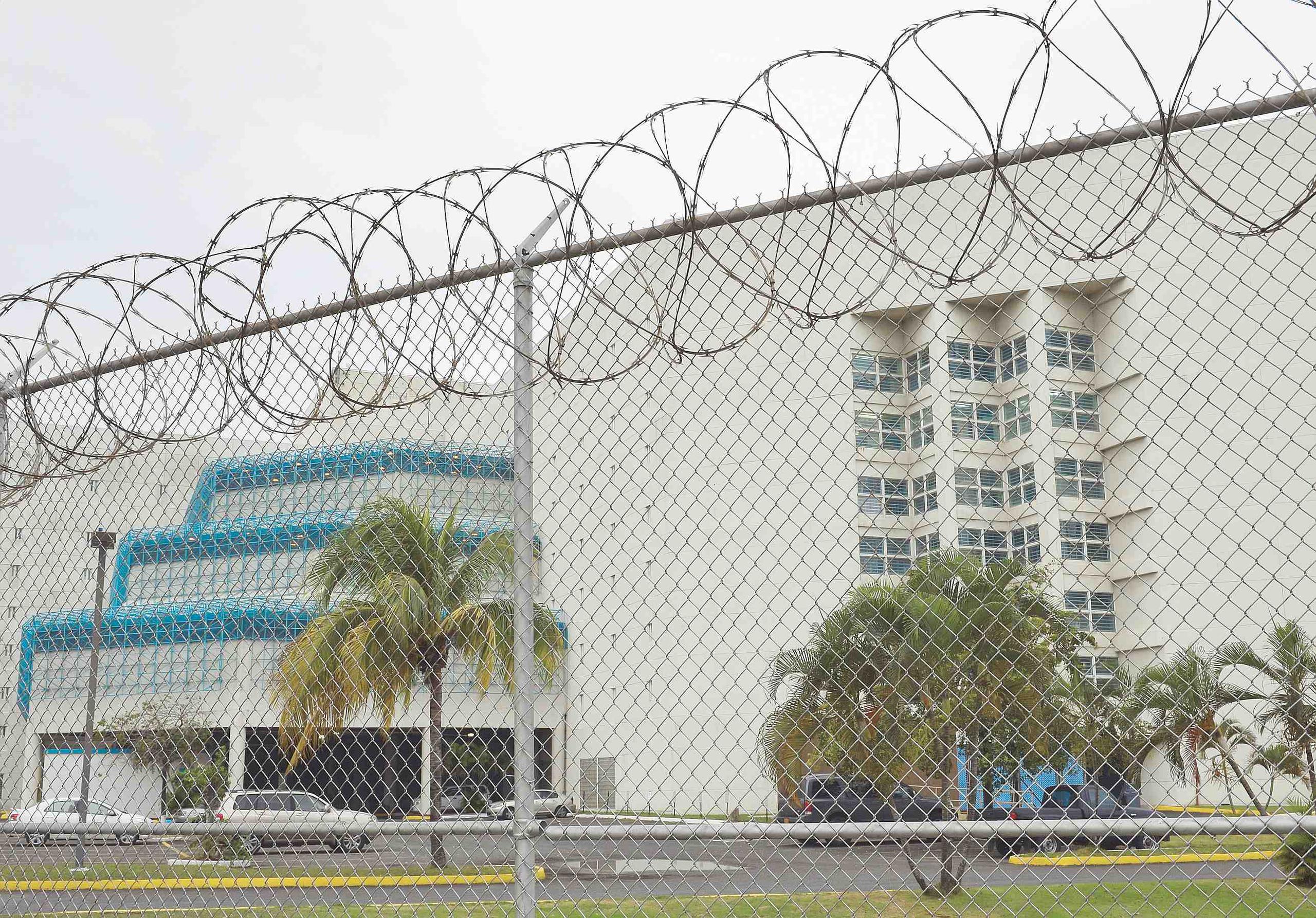 El Centro Metropolitano de Detención en Guaynabo es una prisión federal, no privada, como algunas de las cárceles donde cumplen las personas procesadas por las autoridades federales en EE.UU. (Archivo / GFR Media)