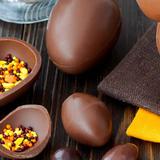 Unión Europea halla cientos de casos de salmonela en huevos de chocolate
