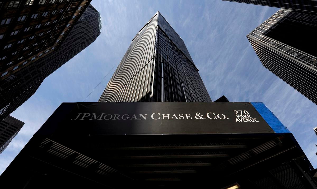 The young woman who sold her company to JPMorgan for $175 million has been accused of fraud