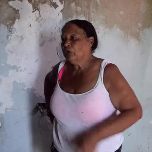 Residente de Vega Baja sufre al recordar inundación de María