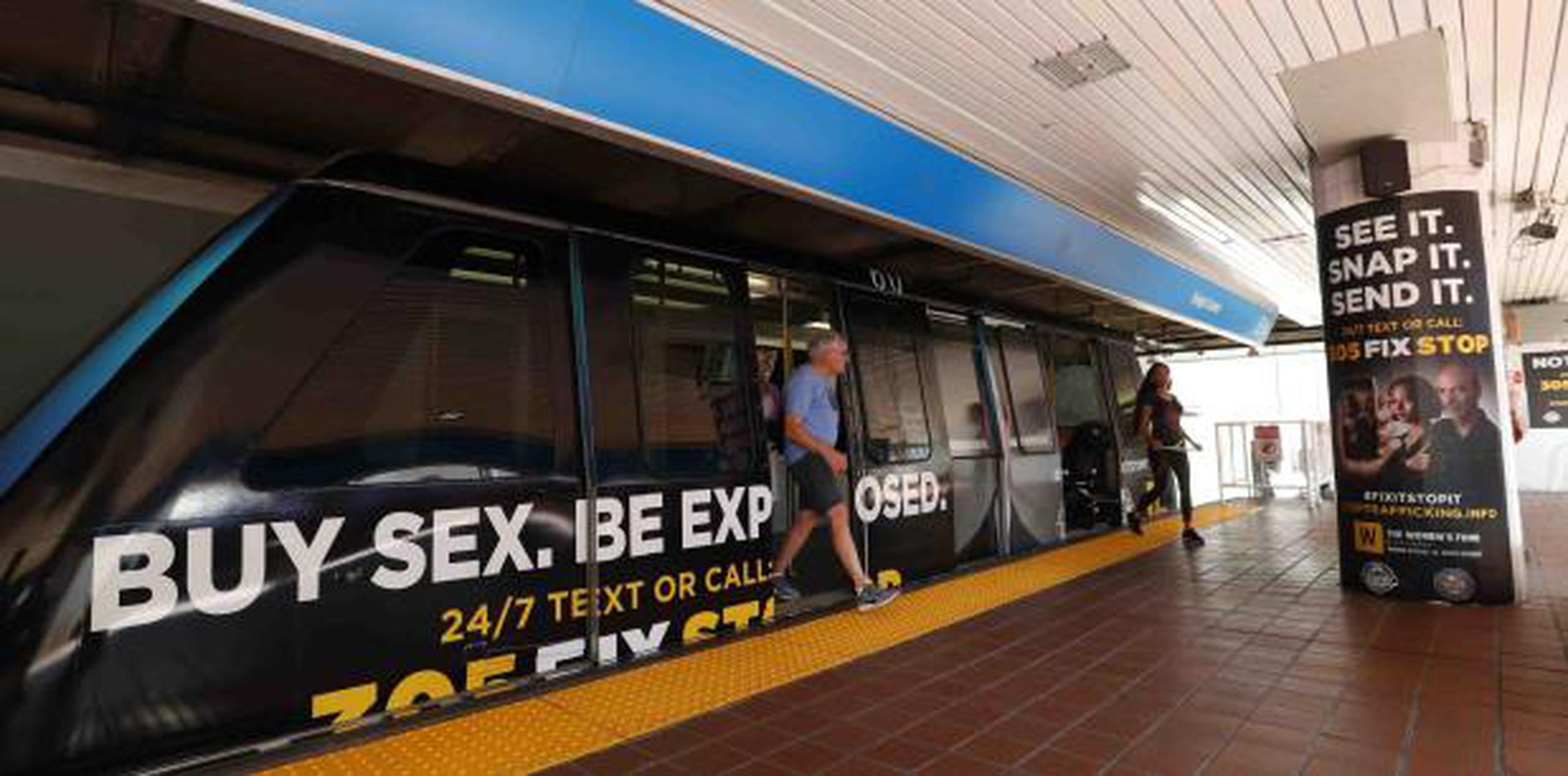La iniciativa de Miami incluirá anuncios, entre ellos un afiche con las palabras: “Compra Sexo. Serás Expuesto”. (AP)