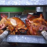 Hay suficiente cerdo del País pa’ disfrutar del lechón asao en la Navidad