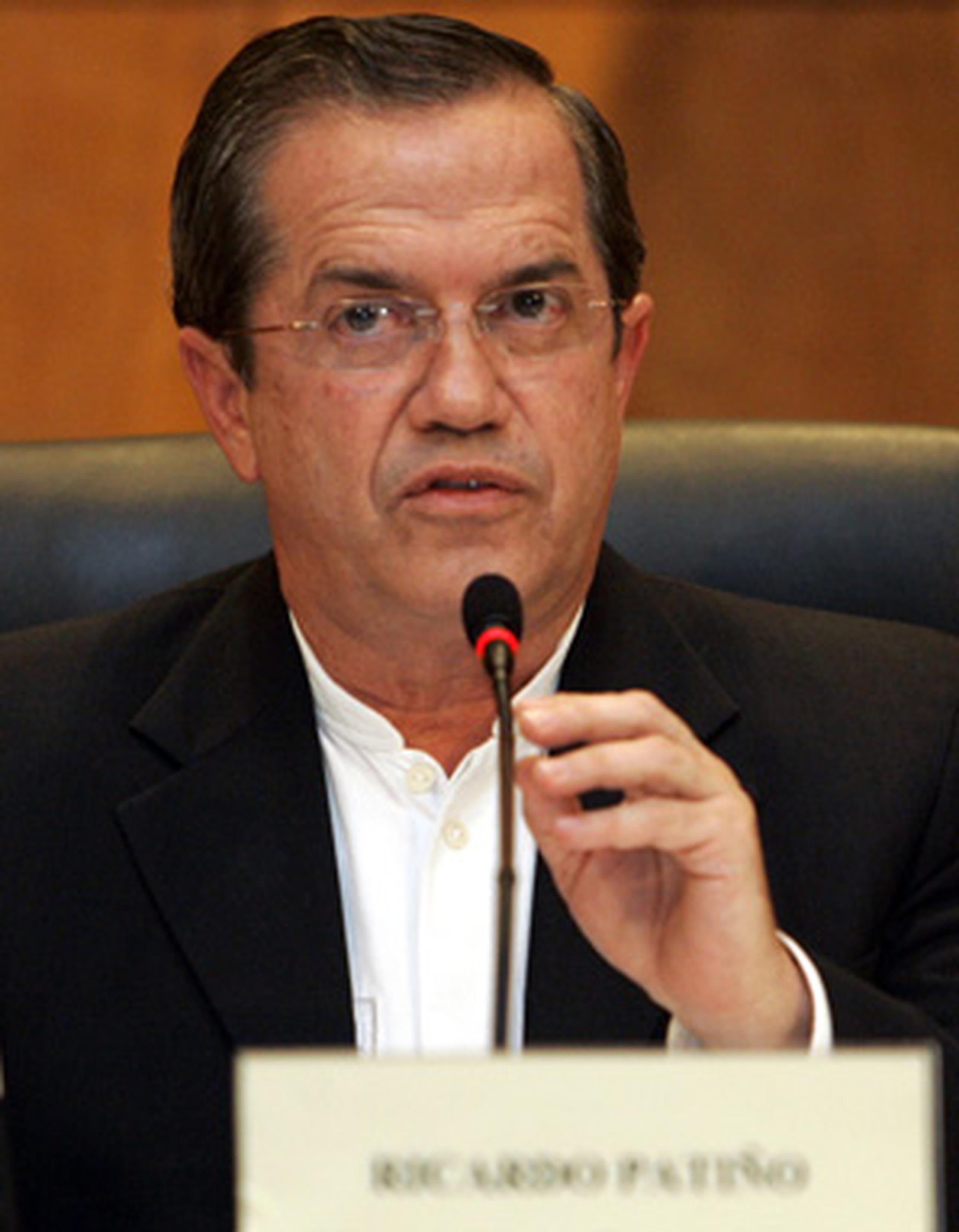 Ricardo Patiño, ministro de Relaciones Exteriores de Ecuador, criticó a Estados Unidos por interceptar la "mayoría de las comunicaciones del mundo". (AP)