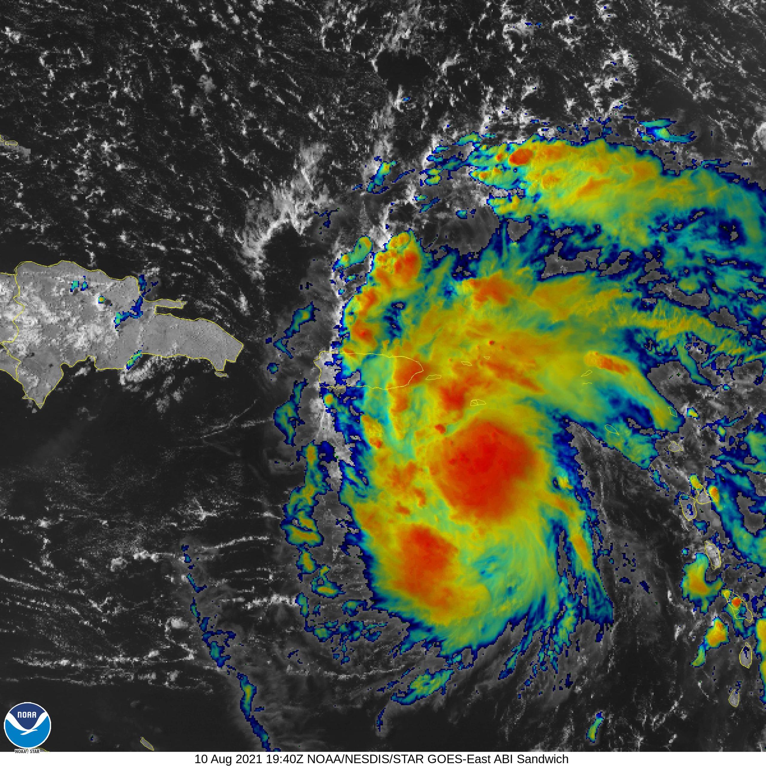 Todavía es posible que el sistema se convierta en tormenta tropical esta noche.
