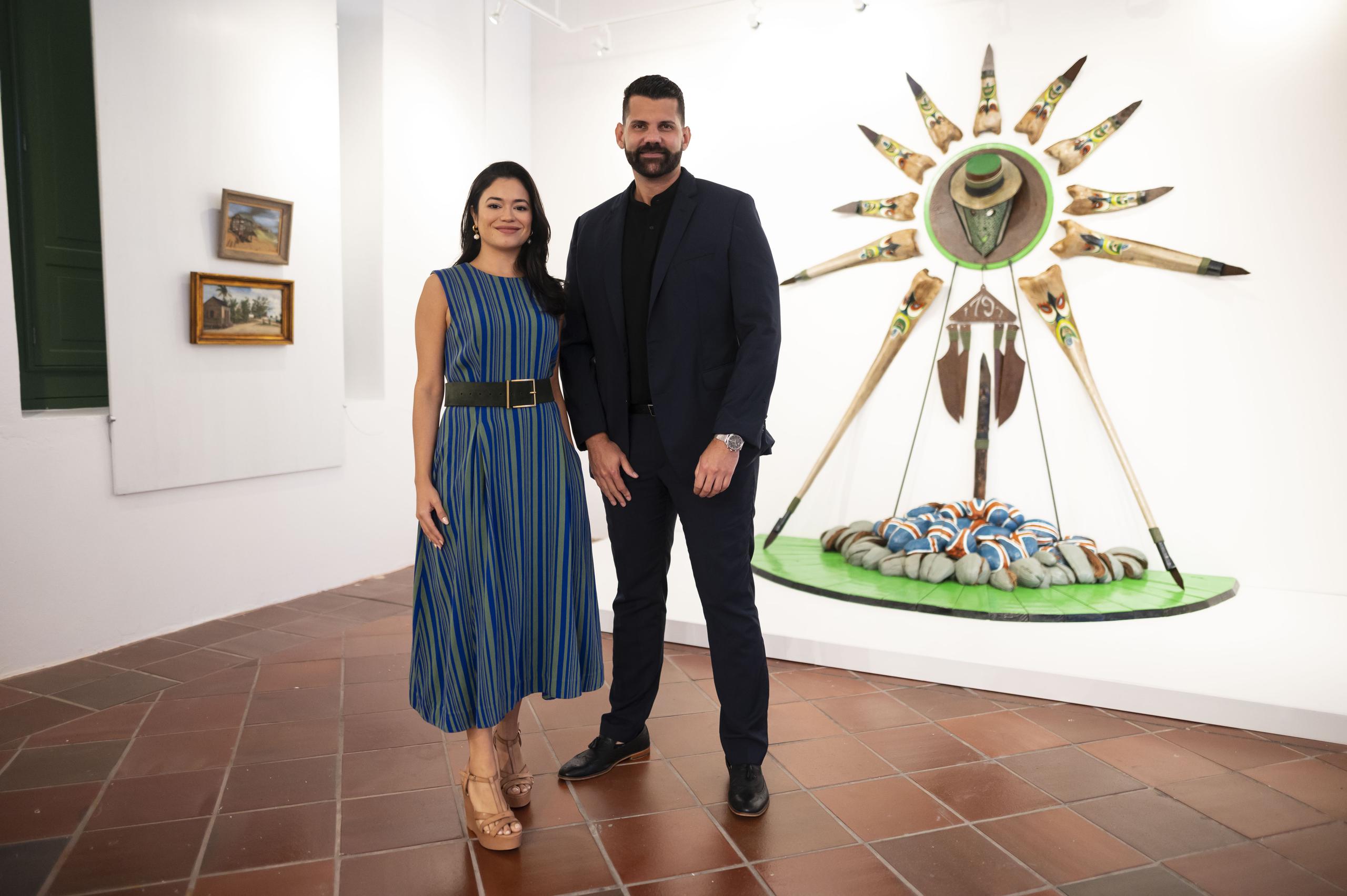 El director ejecutivo del ICP, Carlos Ruiz, y María Del Mar Caragol Rivera, directora del programa de Artes Plásticas y Colecciones, propulsan este nuevo esfuerzo artístico y cultural.
