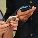 Comienza a restablecerse el servicio de telefonía móvil en Puerto Rico tras avería nacional