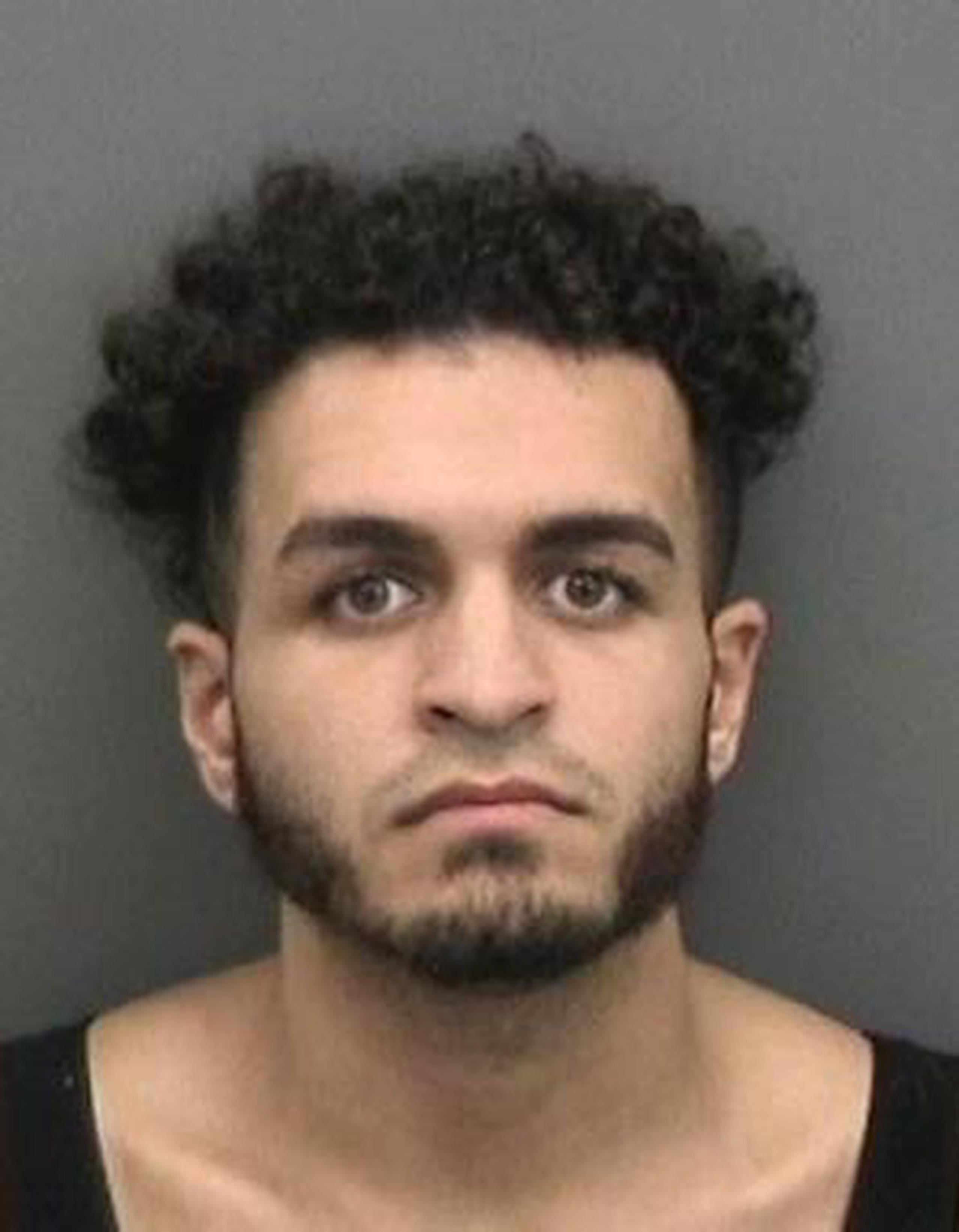 El imputado fue identificado como Ozcan Rodriguez Okur Jr., de 22 años. (Oficina del Sheriff del Condado de Hillsborough)