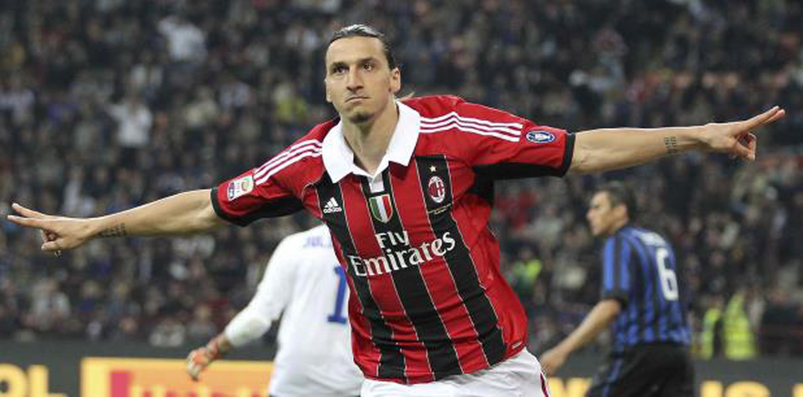 Zlatan Ibrahimovic vistió la camiseta de Milan durante dos campañas. (AP)