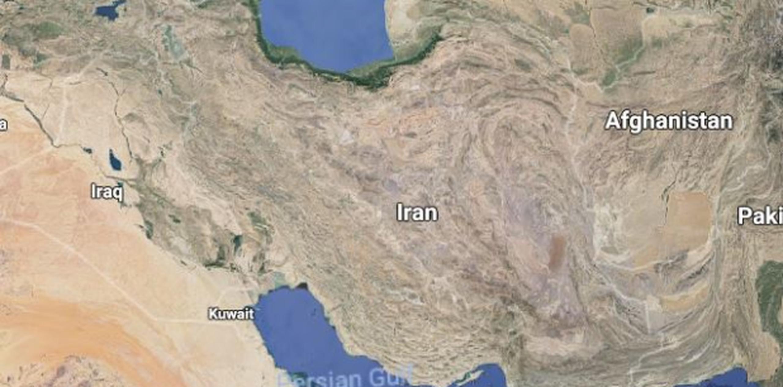 El ATR chocó contra una montaña llamada Dena, de la cordillera Zagros, cerca de la localidad de Samirom, en el sur de la provincia central de Isfahán. (Google)