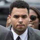 Chris Brown es acusado de drogar y violar a una joven en un yate