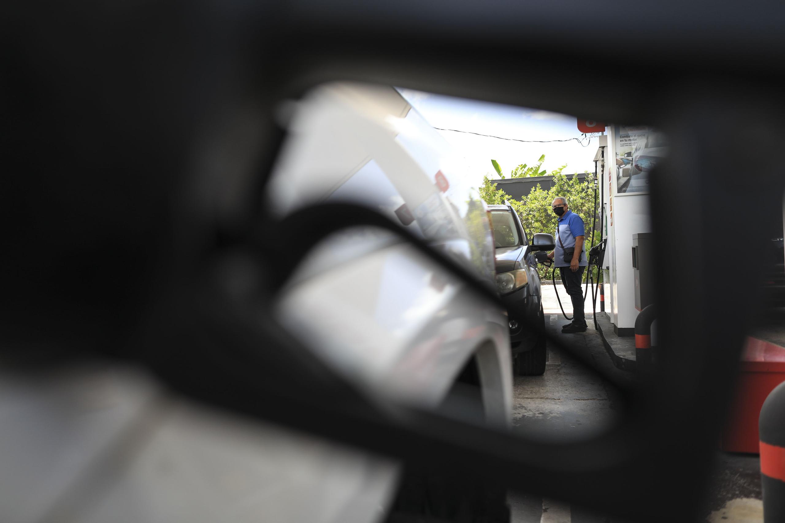 Los detallistas de gasolina solo podrán generar una ganancia de entre 20 a 25 centavos, según la nueva orden del DACO.